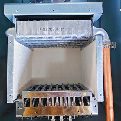 40KW van de Boiler de Witte Shell Gas Wall Hung Boiler van de warm waterhitte Hoogste Component